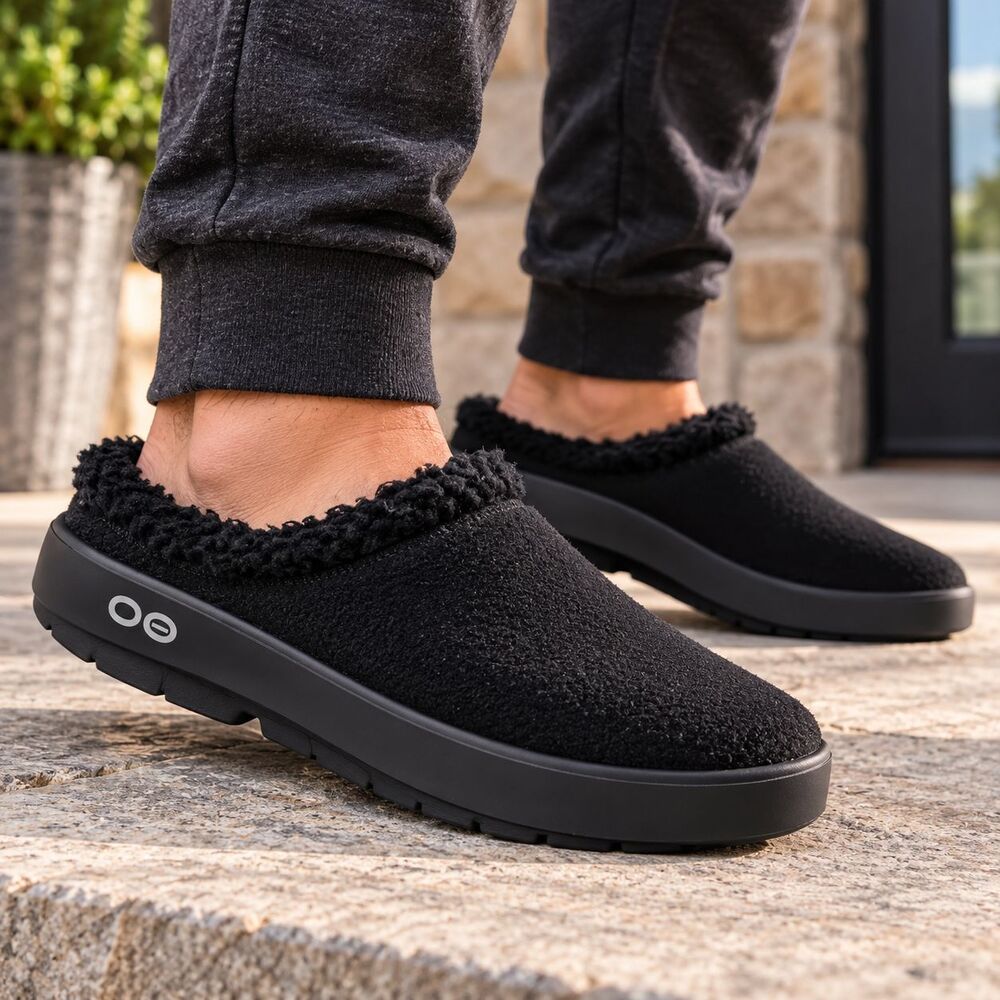 OOFOS Slippers Mens Size 9.5 Black Fleece Faux Fur Mule Clog Comfort Cozy
